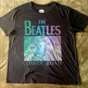 New The Beatles “Abbey Road” T-shirt